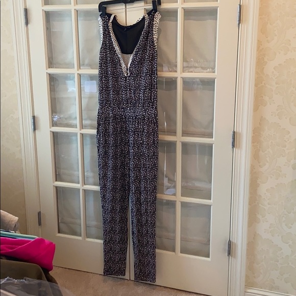 Romper - Picture 1 of 4